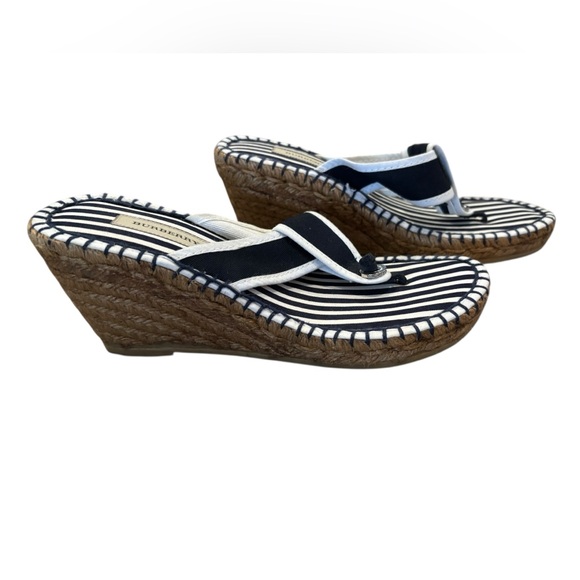 Burberry Women’s Vintage Navy Blue White Nautical Stripe Rattan Wedges Size 35